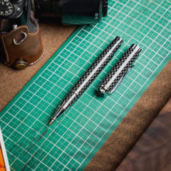 Carbon Fiber Refillable Pen