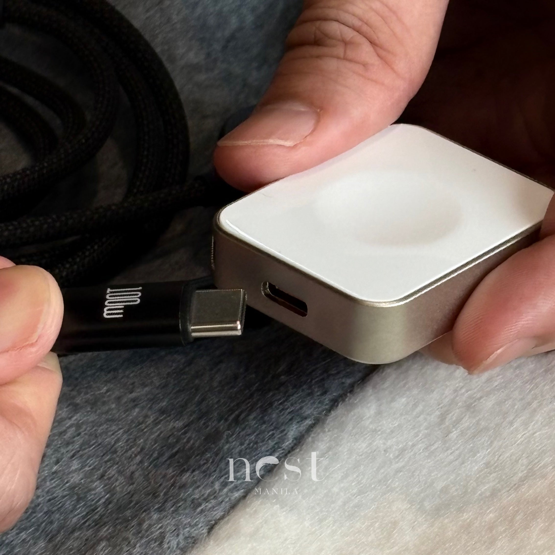 Coteci Dual Interface iWatch Charger