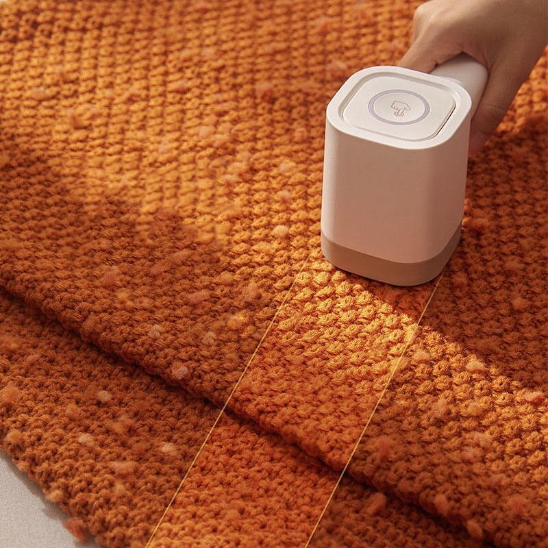 Daewoo Lint Remover & Powerbank