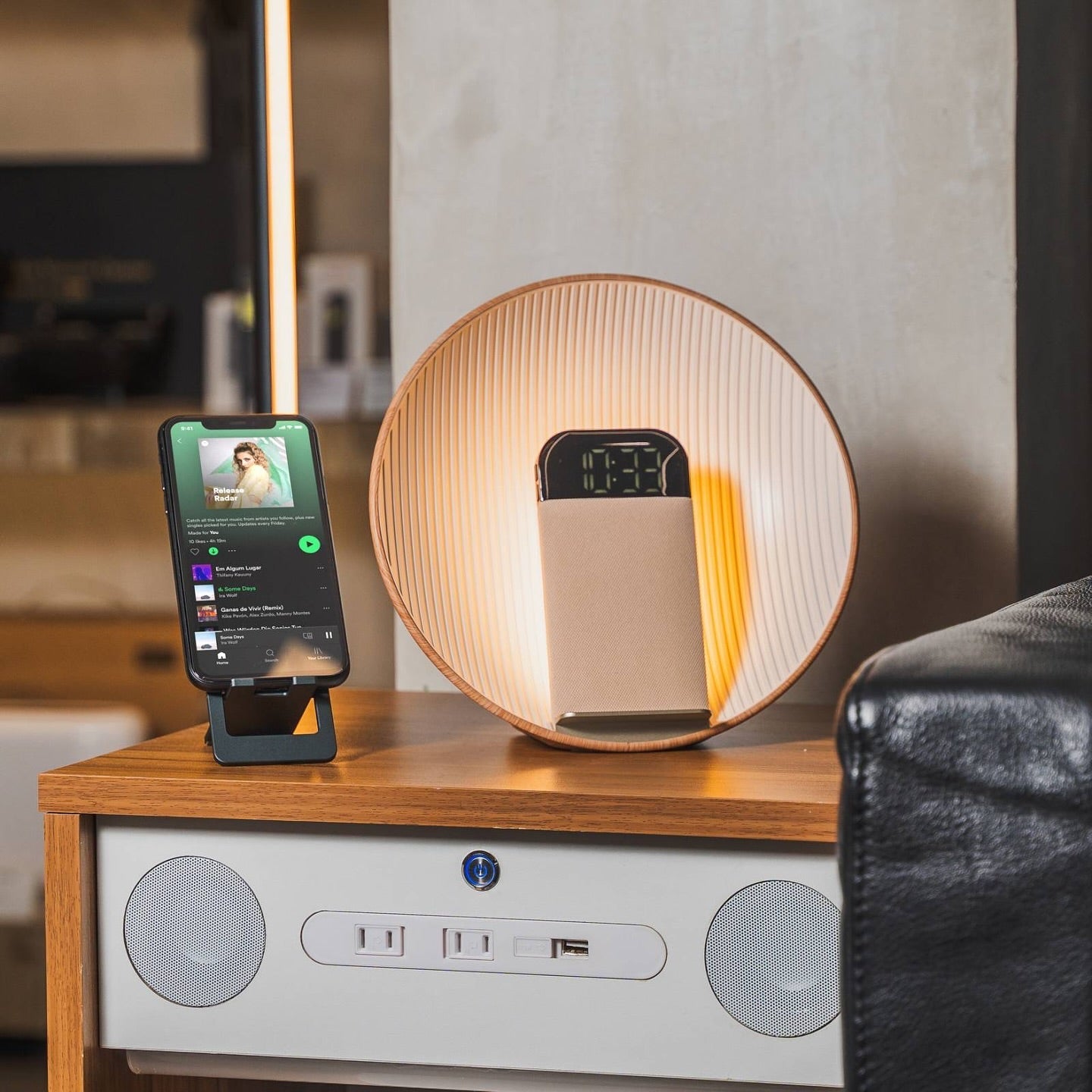 Wireless Charging Music Shell Lamp