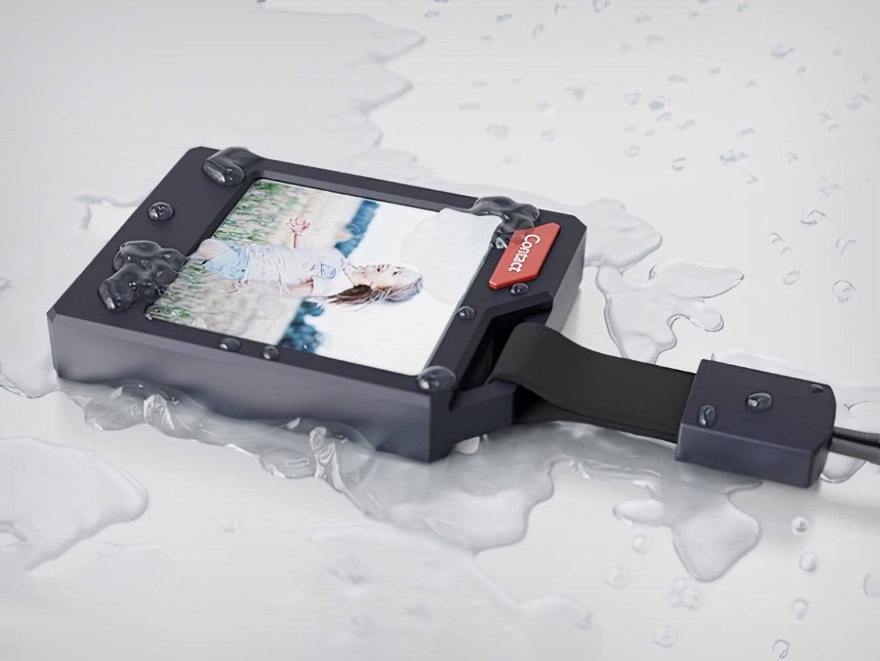 PhotoTag E-Ink Tracker