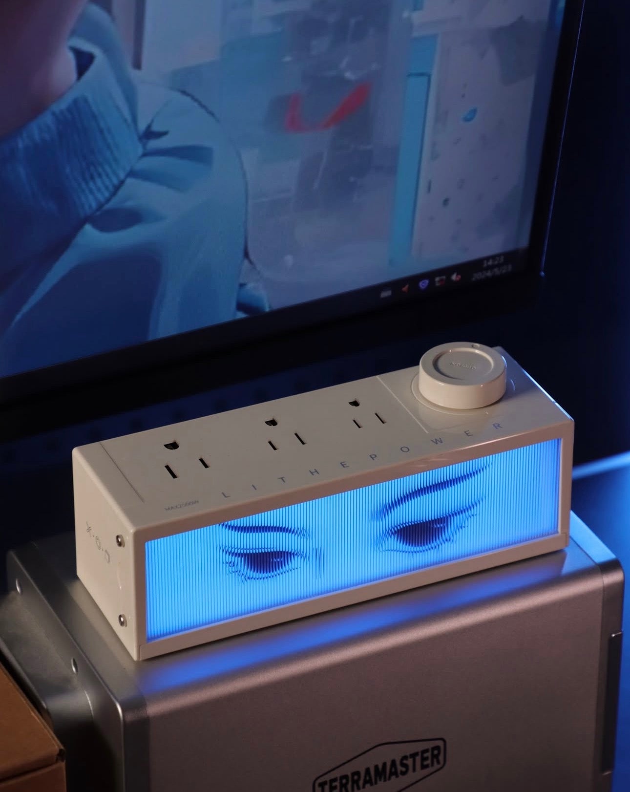 Trozk Light Box 36W Power Strip