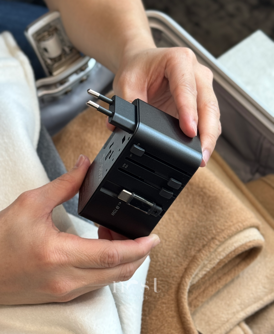 Coteci 70W GaN Universal Travel Charger