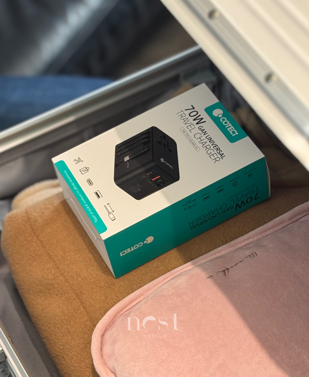 Coteci 70W GaN Universal Travel Charger
