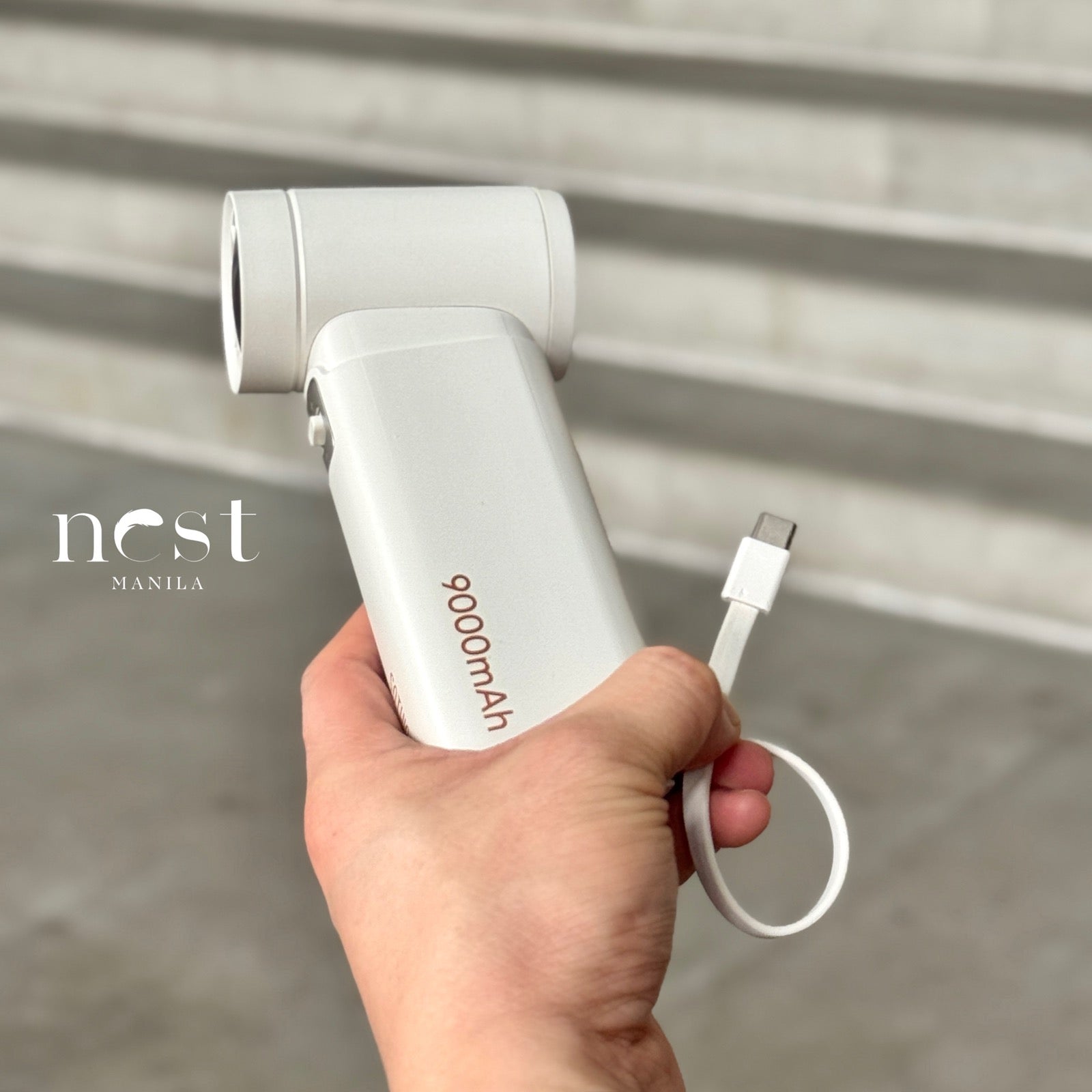 Sothing Engine Power Handheld Fan and Power Bank
