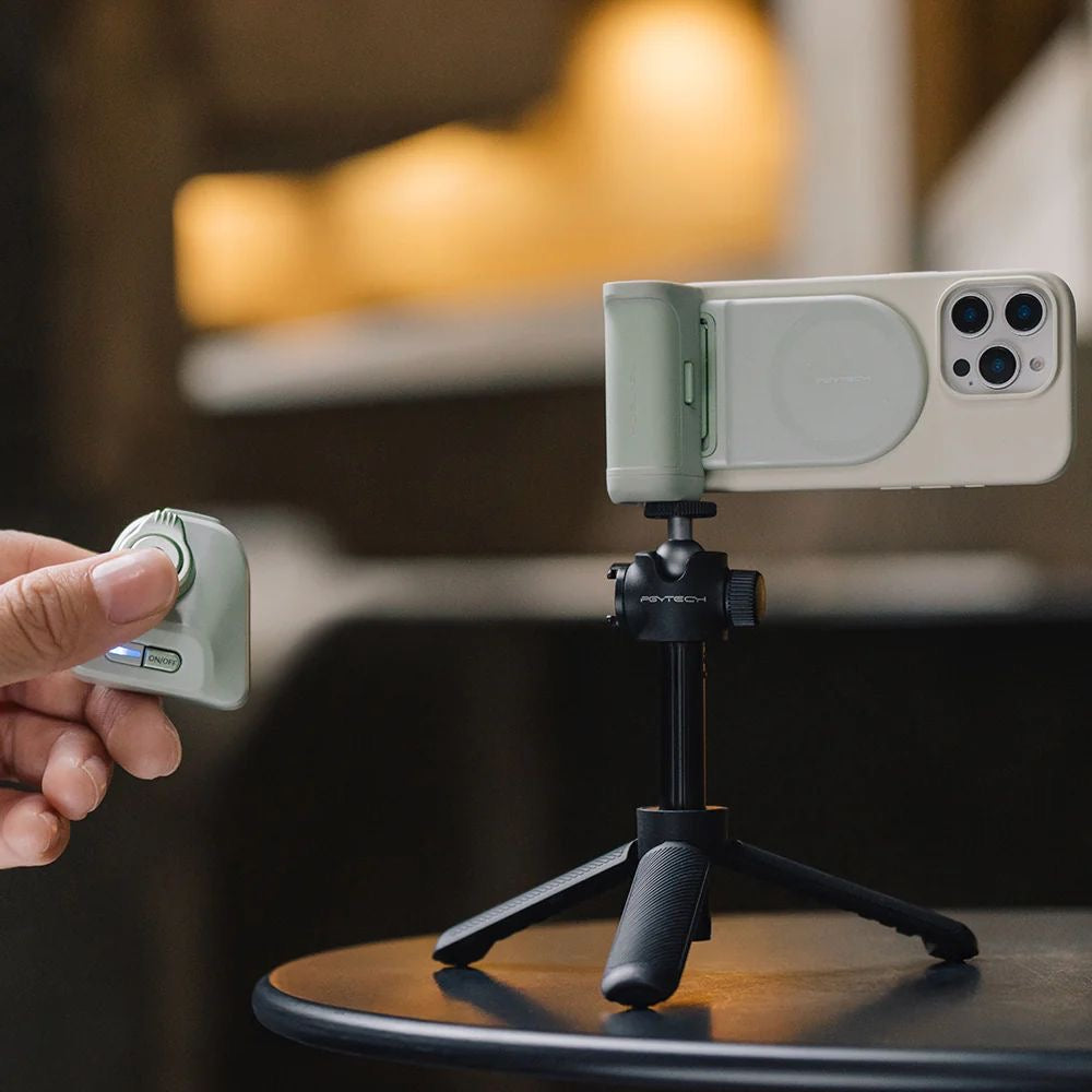 Pgytech Magcam Phone Grip with Magglow Phone Fill Light