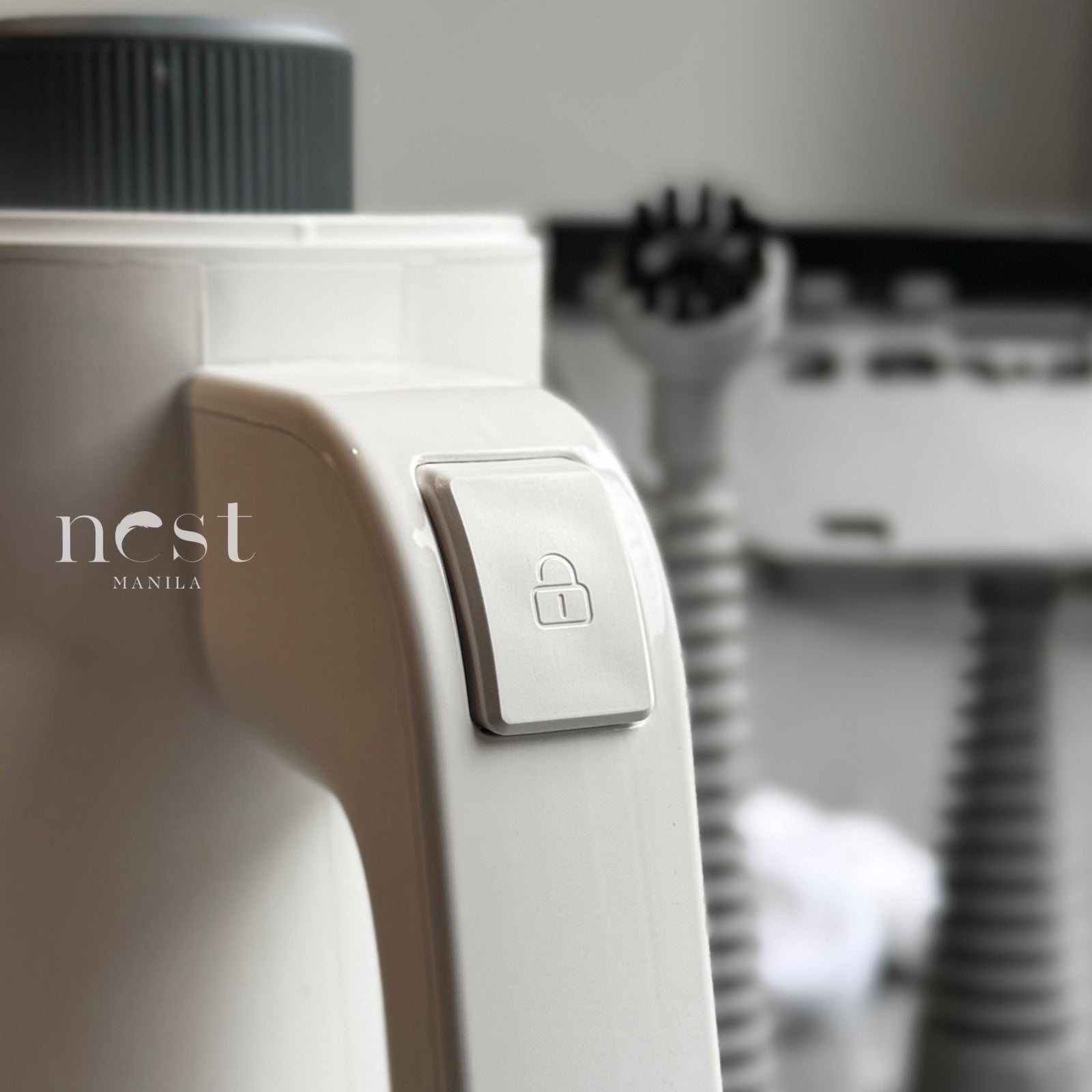Lomy Steam Cleaner