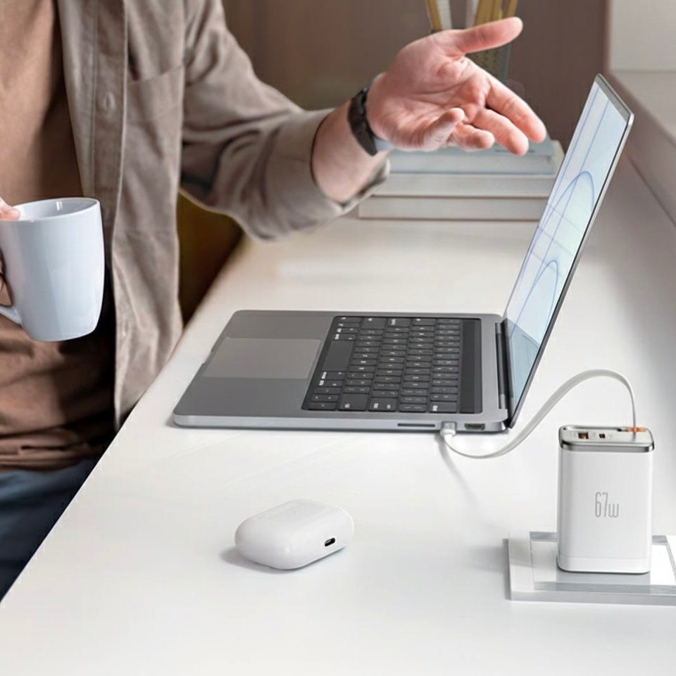 Mcdodo 67W GaN Charger with Built-in Retractable Cable