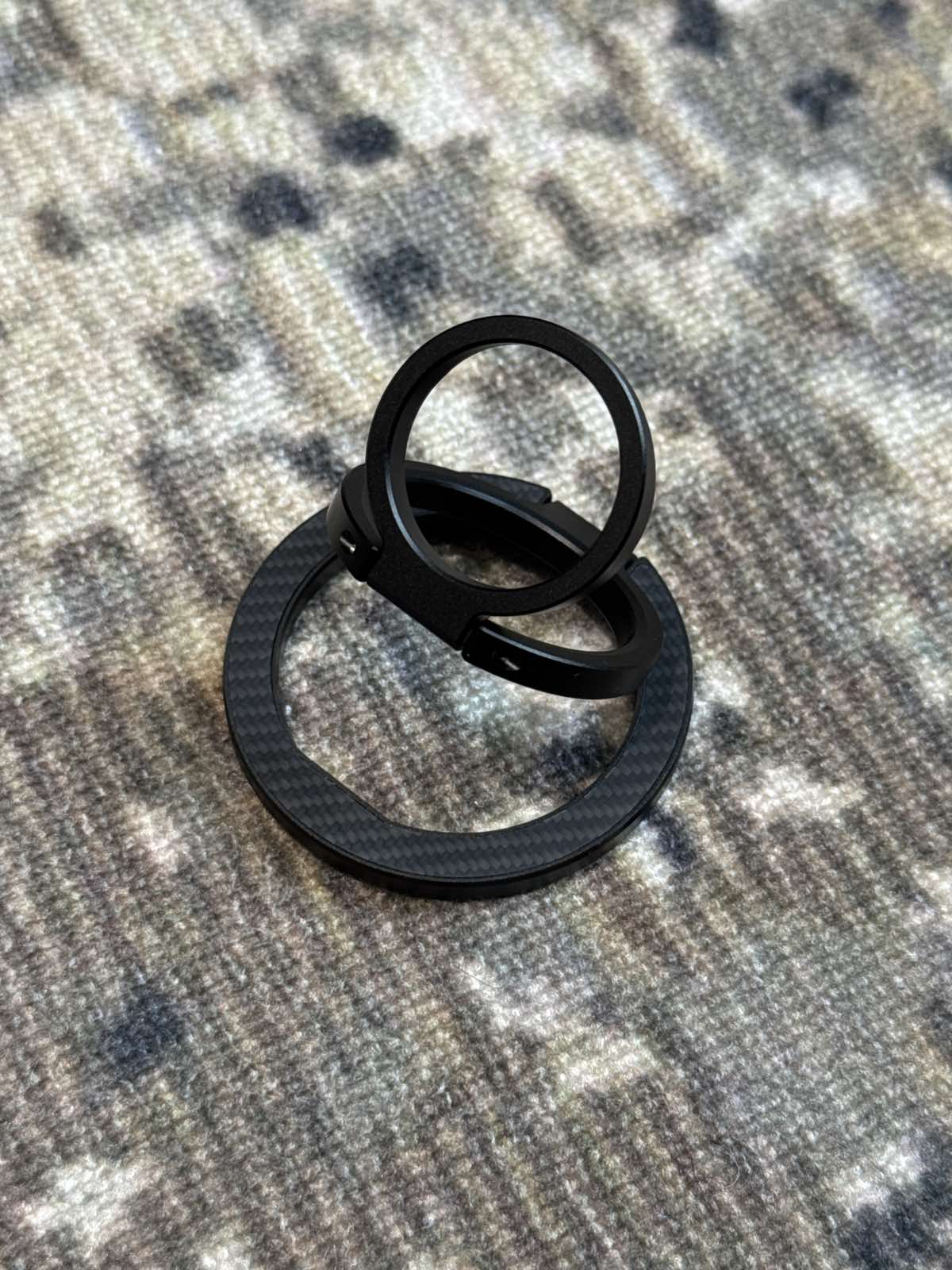 Carbon Fiber Magnetic Phone Ring Holder